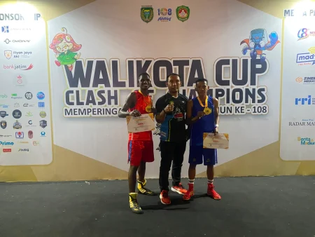 Sempurna! Dua Petinju PERTINA Kabupaten Kediri Sapu Bersih Medali Emas di Piala Wali Kota Madiun 2026 Foto BeritaJatim.com