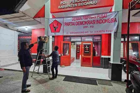 30 Tahun Kudatuli, DPC PDIP Sidoarjo Gelar Teatrikal Reka Ulang Peristiwa Foto BeritaJatim.com