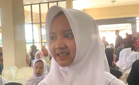 Kisah Sabrina, Pindah Sekolah ke SR Ponorogo Agar Tak Bebani Ibu Foto BeritaJatim.com