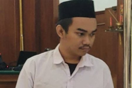 Dibayar Rp20 Ribu per Titik, Kurir Sabu Dituntut 7 Tahun Penjara di Surabaya Foto BeritaJatim.com