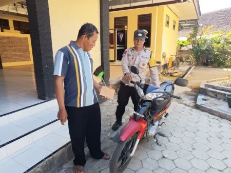 Motor Dicuri Saat Kirab Tutup Suro Ponorogo, Pelaku Kembalikan dengan Surat Minta Maaf Berbahasa Jawa Foto BeritaJatim.com