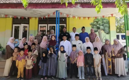Senator Lia Istifhama Apresiasi Konsep ‘Kaki Lima Rasa Bintang Lima’ MIQI Darussalam Pamekasan Foto BeritaJatim.com