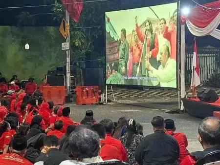 30 Tahun Kudatuli, Gen Z Diajak Jaga Demokrasi yang Diperjuangkan Para Pendahulu Foto BeritaJatim.com