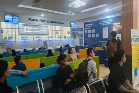 Respons Tren Positif, Imigrasi Blitar Kerek Kuota Paspor 75 Persen hingga Layani Jemput Bola Foto BeritaJatim.com
