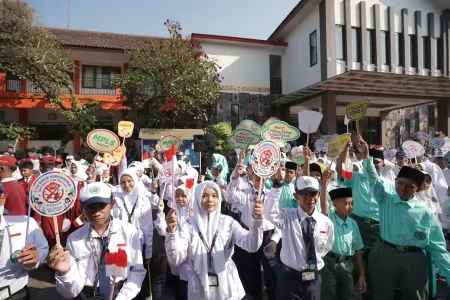 8,41% Remaja Merokok, Jatim Larang Rokok dan Vape di Sekolah Foto BeritaJatim.com