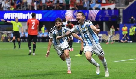 Messi Cetak Rekor, Argentina Kalahkan Mesir dan Lolos Perempat Final Piala Dunia 2026 Foto BeritaJatim.com