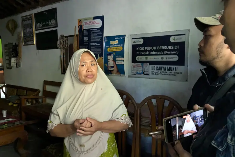 Ibu Pemuda Madiun yang Hilang di Korea Selatan Mengaku Anaknya Hanya Pamit ke Surabaya Foto BeritaJatim.com