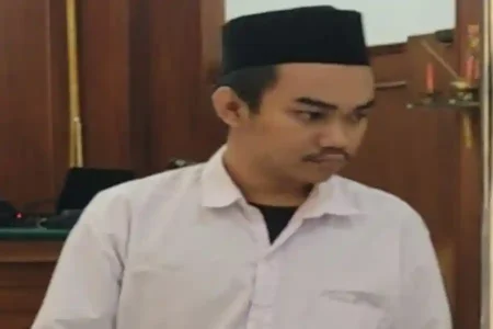Upah Hanya Rp 20 Ribu Per Titik, Kurir Sabu Sistem Ranjau Divonis 6 Tahun Penjara Foto BeritaJatim.com
