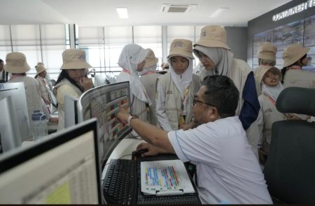 Edukasi Menyenangkan, Pelindo TPK Kenalkan Dunia Kepelabuhanan melalui Portground Vol. 1 Foto BeritaJatim.com