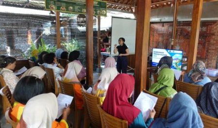 Atasi Masalah Panen Lele ‘Over-Size’, UB dan YHLH Dorong Ekonomi Zero Waste Warga Foto BeritaJatim.com