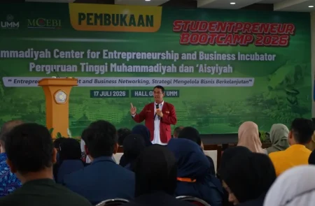 Buka Studentpreneur Bootcamp UMM, Mentan Amran: Pengusaha Muda Harus Pernah Rugi agar Sukses Foto BeritaJatim.com