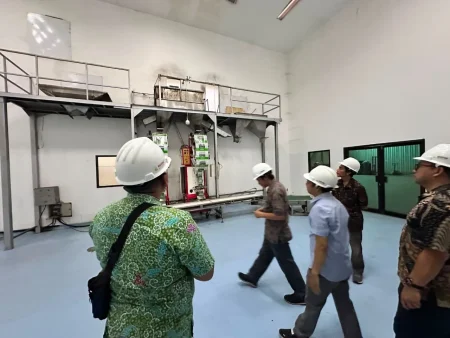 BRIN Kaji Pengembangan Gula Kristal Rafinasi di PG Pesantren Baru Kediri, Perkuat Daya Saing Industri Gula Foto BeritaJatim.com