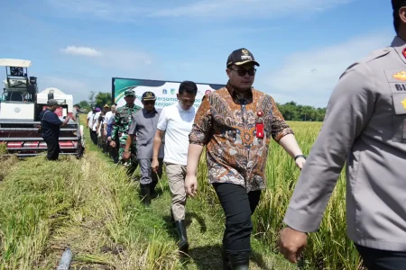 Mas Dhito Gandeng Pertamina dan PLN, Perkuat Pengairan Sawah Hadapi Musim Kemarau Foto BeritaJatim.com