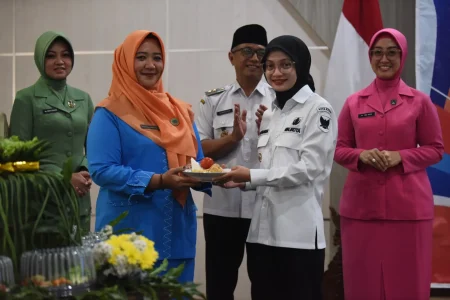 HUT GOW ke-37, Mbak Wali Ajak Perempuan Perkuat Peran Strategis Dukung Kota Kediri MAPAN Foto BeritaJatim.com