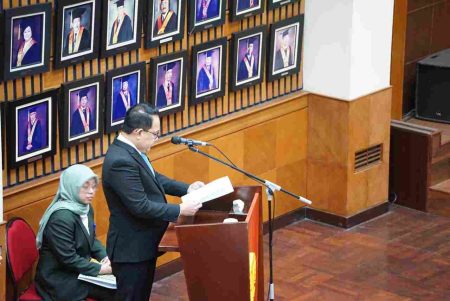 Adhy Karyono Raih Gelar Doktor dari FISIP Universitas Indonesia Foto BeritaJatim.com