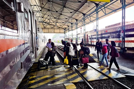 Stasiun Kediri Layani 57.383 Penumpang Selama Libur Sekolah 2026, Tertinggi Kedua di Daop 7 Foto BeritaJatim.com