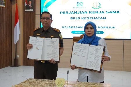 BPJS Kesehatan Kediri dan Kejari Nganjuk Perpanjang MoU, Perkuat Kepatuhan Badan Usaha Program JKN Foto BeritaJatim.com