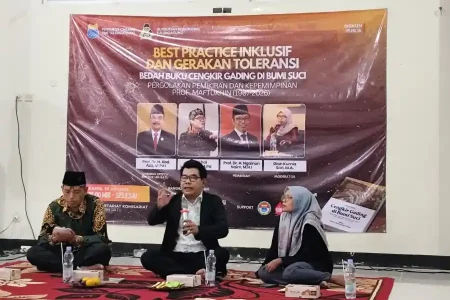 Bedah Buku ‘Cengkir Gading di Bumi Suci’, Menapak-teladani Pemikiran Alm Prof Maftukhin Foto BeritaJatim.com