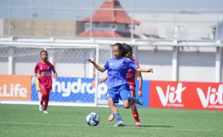 Hari Pertama HYDROPLUS Soccer League All-Stars, Arema FC Women dan Mojang Priangan Raih Tiga Poin Foto BeritaJatim.com