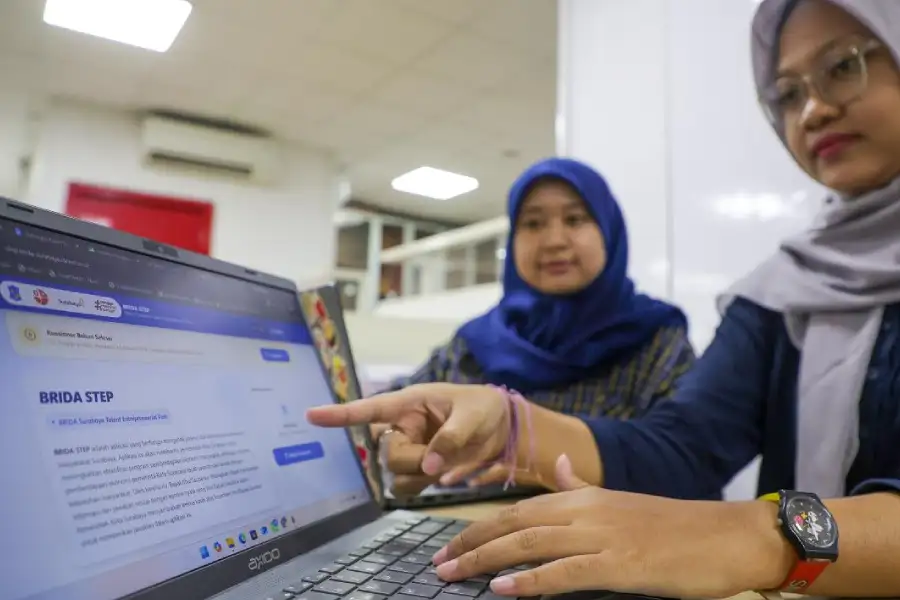 Penyebab Gerobak Mangkrak Terbongkar! Pemkot Surabaya Kini Pakai Tes Psikologi Bongkar Mental Miskin Foto BeritaJatim.com