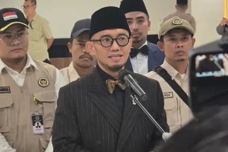 PPIH Madinah dan Bandara Tiba di Tanah Air, Wamenhaj Apresiasi Sukses Haji 2026 Foto BeritaJatim.com