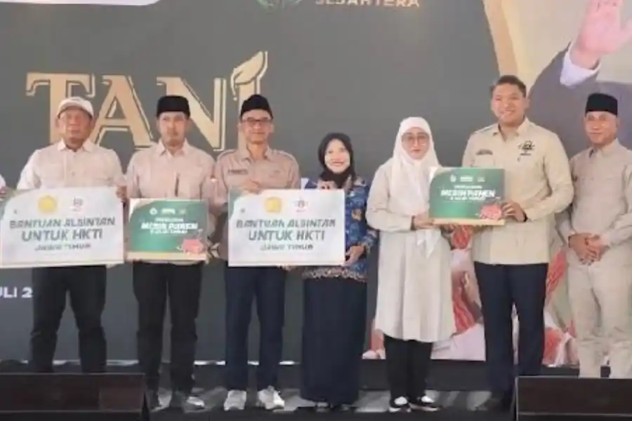 HKTI Kabupaten Malang Resmi Dikukuhkan, Gus Machrus: Kami Siap Kawal Pupuk Subsidi Tepat Sasaran Foto BeritaJatim.com