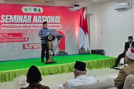 Dokumen Sejarah Lengkap, Pemprov Jatim Dorong KH Yusuf Hasyim Jadi Pahlawan Nasional Tahun Ini Foto BeritaJatim.com