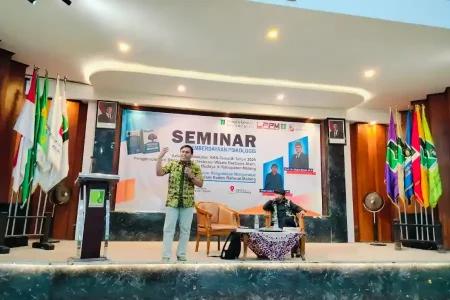 Bekali KKN-T 2026, Unira Malang Gelar Seminar Pemberdayaan Psikologis dan Bedah Buku Prof Muhid Foto BeritaJatim.com