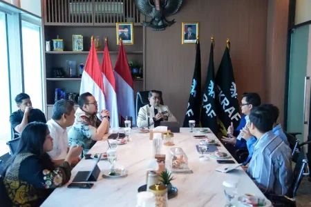 Dorong Ekosistem Perfilman, Menteri Ekraf Siap Integrasikan JWC ke Rangkaian WCCE Foto BeritaJatim.com