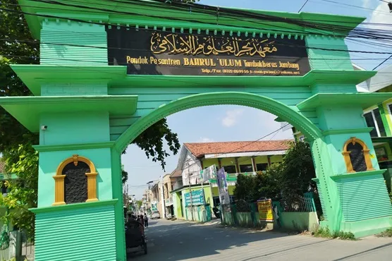 Pesantren Tambakberas Jombang Siapkan 7 Lembaga Pendidikan untuk Penginapan Peserta Muktamar ke-35 NU Foto BeritaJatim.com