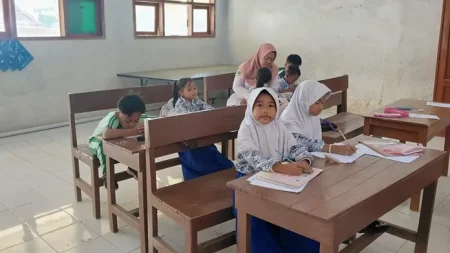 SDN Rejoagung 5 Bondowoso Hanya Dapat 2 Murid Baru, Total Siswanya Tinggal 11 Orang Foto BeritaJatim.com