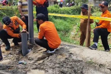 Sumur Sedalam 42 Meter di Sampang Semburkan Api, Begini Kronologinya Foto BeritaJatim.com