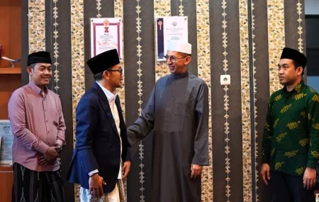 Sowan Rais Syuriyah PWNU Sulteng, Caketum PBNU Gus Salam Terinspirasi Pendiri Al-Khairaat Foto BeritaJatim.com