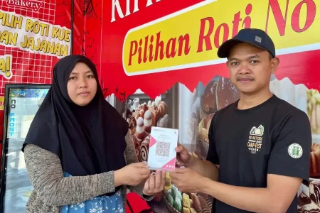 UNISDA Lamongan Berdayakan UMKM Miyono dengan Teknologi dan Ekonomi Sirkular Foto BeritaJatim.com