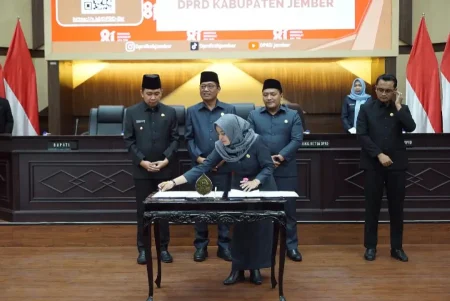 DPRD Jember Sepakati Tambahan Rp223 Miliar dari Pusat untuk Infrastruktur Foto BeritaJatim.com