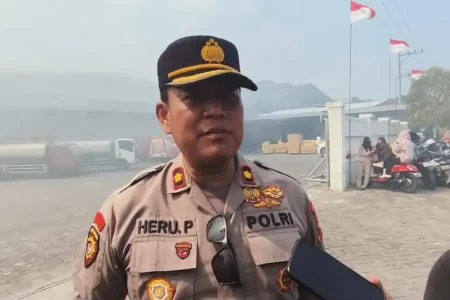Pabrik Mie Telur di Mojokerto Terbakar, Api Diduga Berawal dari Kayu Boiler Foto BeritaJatim.com