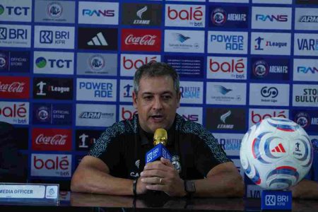 Target Papan Atas, Arema FC Diuji Tim Promosi Super League di Laga Perdana Foto BeritaJatim.com
