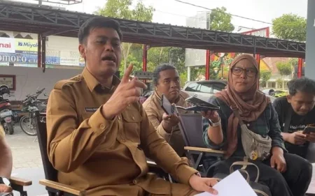 Wakil Wali Kota Blitar Demo Pemkot, Mas Ibin: Itu Meludah di Sumurnya Sendiri Foto BeritaJatim.com