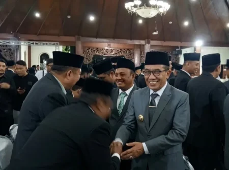 Penyegaran, Bupati Pamekasan Mutasi 103 Pejabat Foto BeritaJatim.com