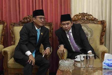 Ketua DPRD Jember Sapa Gus Fawait dengan Sebutan Gubernur Jatim Foto BeritaJatim.com