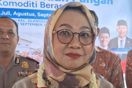 Sadarestuwati Imbau Warga Mojokerto Tak Jual Beras Bantuan, Simpan untuk Cadangan Pangan Foto BeritaJatim.com