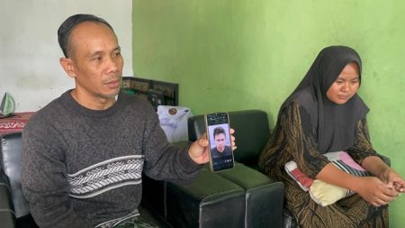 Kisah Surono, Kernet Truk asal Jombang yang Membawa Selimut Ibunya Sebelum Kapal Tenggelam Foto BeritaJatim.com