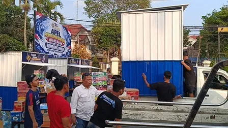 Polres Malang Serahkan 10 Rombong UMKM kepada Aremania, Dukung Kemandirian Suporter