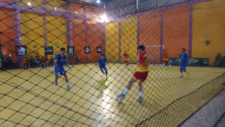 Peringati Hari Santri, Ansor Kota Probolinggo Turunkan 16 Klub Futsal, Bidik Bibit Atlet Foto BeritaJatim.com