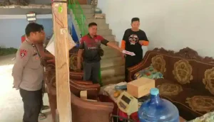 Penghulu di Probolinggo Dibacok Tetangga, Dugaan Cemburu karena Pesan ke Istri Mencuat Foto BeritaJatim.com