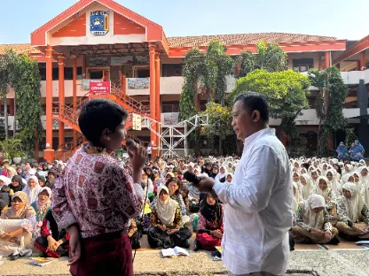 Pengusaha Family Bakery Bagikan Kiat Sukses Berwirausaha kepada Siswa SMPN 1 Gresik