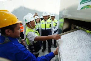 Petrokimia Gresik Uji Teknologi Tangkap Karbon, Soda Ash Capai Kemurnian 99,73 Persen Foto BeritaJatim.com