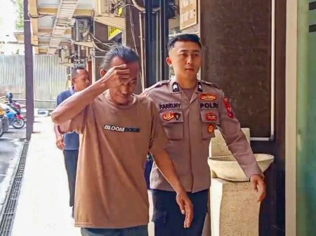 Kronologi Penangkapan Diduga Pelaku Pemerkosa Anak Tiri di Lumajang, Nyaris Kabur Usai Jual Motor Foto BeritaJatim.com