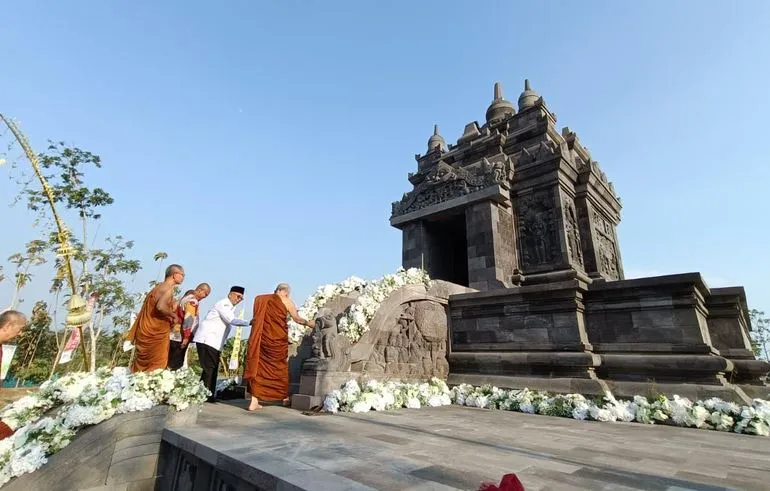 Menjelajah Candi Puthuk Blitar, Oase Kedamaian dan Jejak Setengah Abad Sangha Theravada