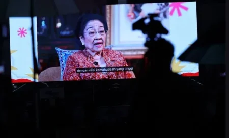 Megawati: Kepintaran Tanpa Keberanian dan Integritas Tidak Ada Artinya Foto BeritaJatim.com